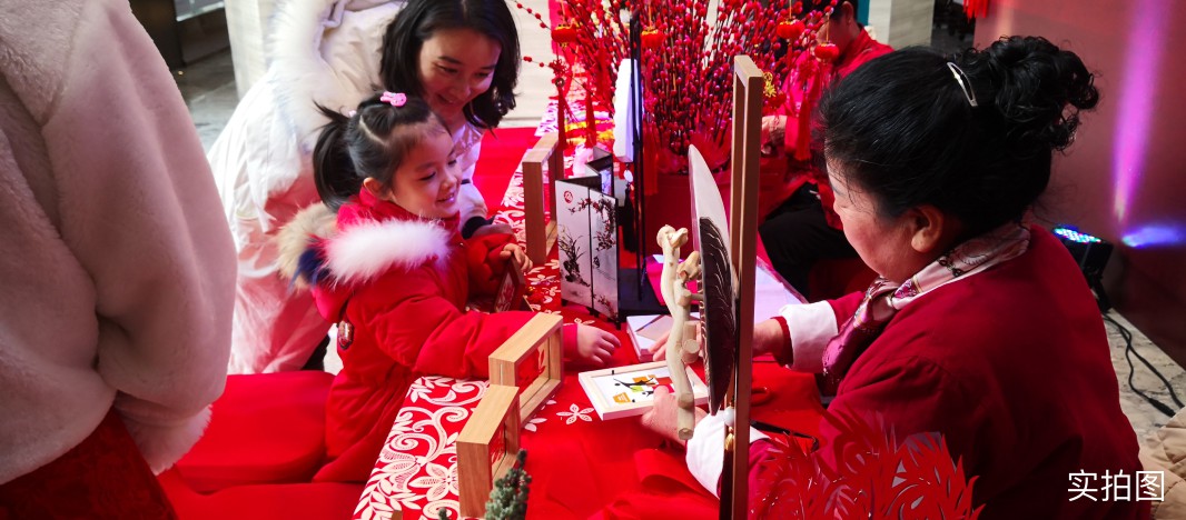 金輝江山銘著售樓部活動現(xiàn)場