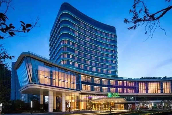 1589981151994695.jpg 濱河假日酒店實景圖.jpg